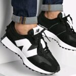 New Balance 327 Negra/Blanca