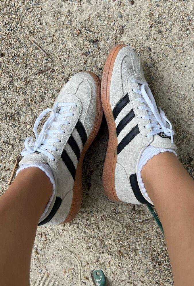 Marine Devillars _ adidas spezial outfit_ adidas… Handball Spezial Arena - Imagen 1